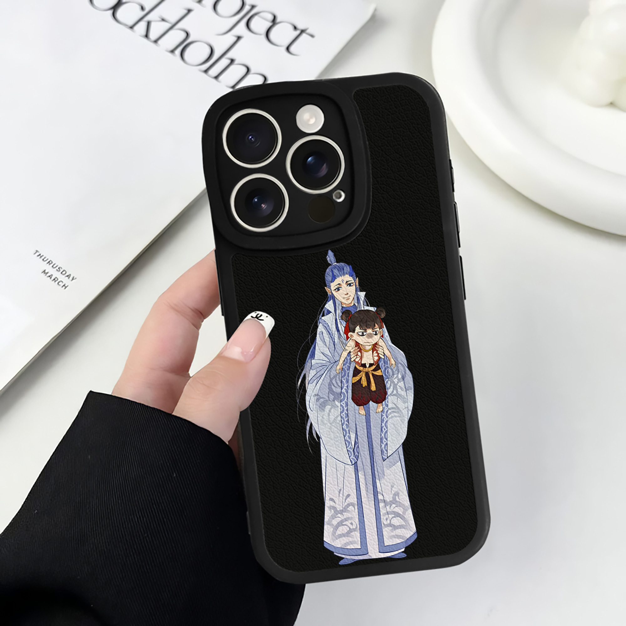 （画像用） Ne Zha 2 ナタ 魔童の大暴れ 【iPhone 16シリーズ対応】シリコンスマホケース（レザー調） 材質：シリコン